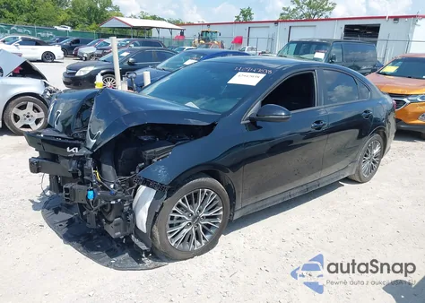 2024 Kia Forte Gt-Line z USA, uszkodzony, nr VIN 3KPF54AD3RE728713